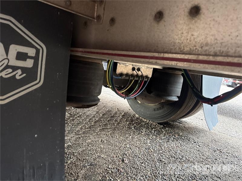 MAC 53 ft T/A Spread Axle Curtain Side Trailer Remolques de caja de lona