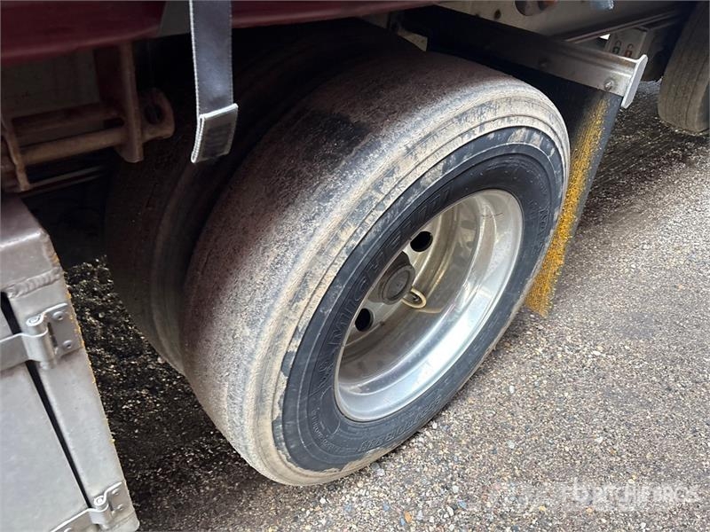 MAC 53 ft T/A Spread Axle Curtain Side Trailer Remolques de caja de lona