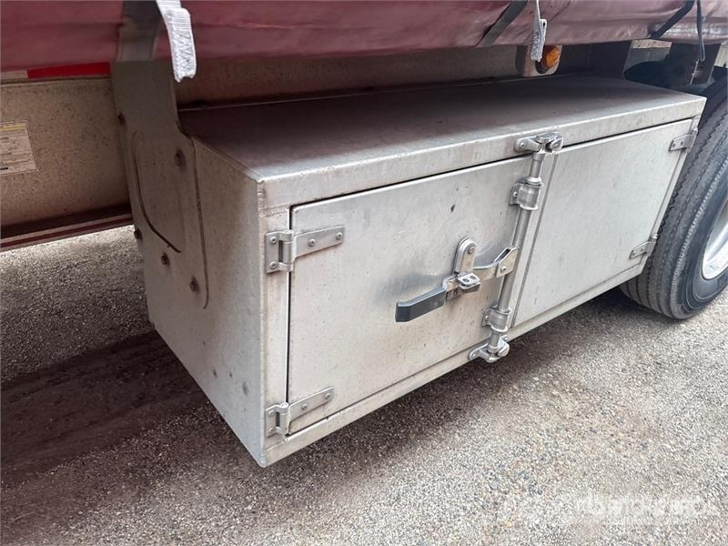 MAC 53 ft T/A Spread Axle Curtain Side Trailer Remolques de caja de lona