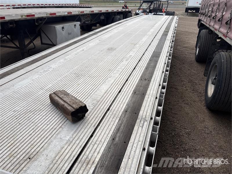 MAC 53 ft T/A Spread Axle Step Deck Trailer Zemie treileri