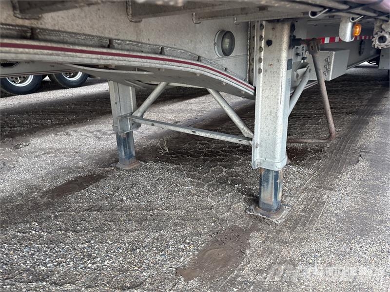 MAC 53 ft T/A Spread Axle Curtain Side Trailer Tents