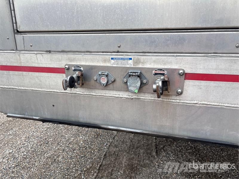 MAC 53 ft T/A Spread Axle Step Deck Curtain Side Trail Remolques de caja de lona
