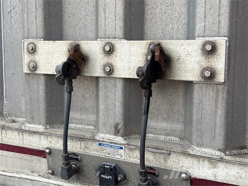 MAC 53 ft T/A Spread Axle Curtain Side Trailer مقطورات بغطاء جانبي