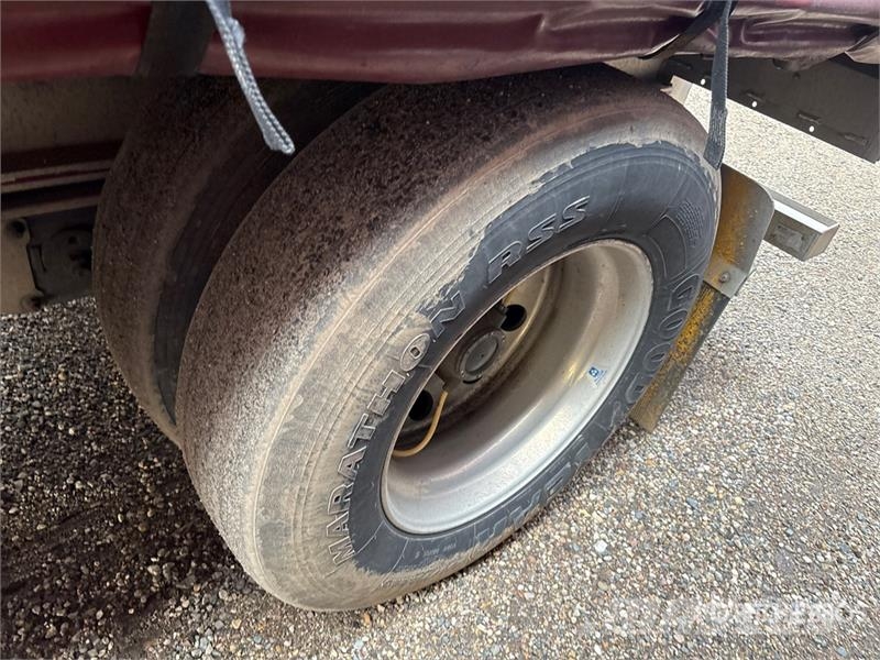 MAC 53 ft T/A Spread Axle Curtain Side Trailer Remolques de caja de lona