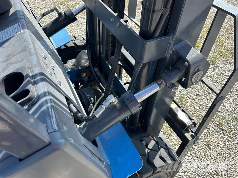 Machpro EF-Blue-2.5T 5500 lb Electric Forklift (Unused) Carretillas de horquilla eléctrica