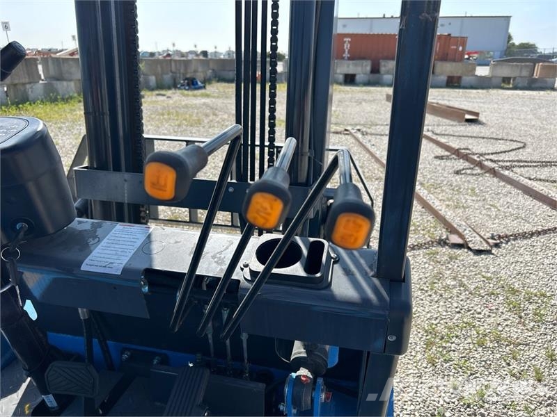 Machpro EF-Blue-2.5T 5500 lb Electric Forklift (Unused) Carretillas de horquilla eléctrica