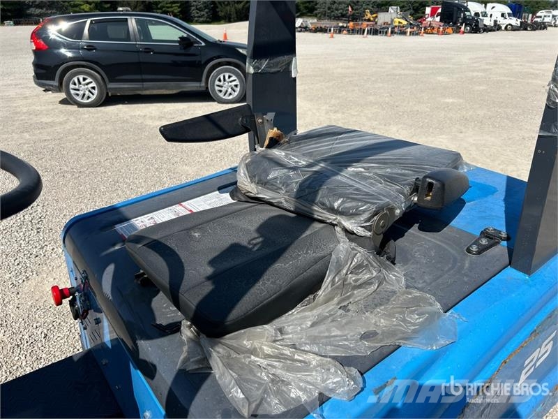 Machpro EF-Blue-2.5T 5500 lb Electric Forklift (Unused) Carretillas de horquilla eléctrica