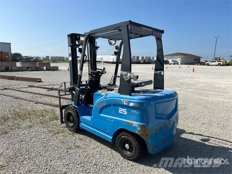 Machpro EF-Blue-2.5T 5500 lb Electric Forklift (Unused) Carretillas de horquilla eléctrica