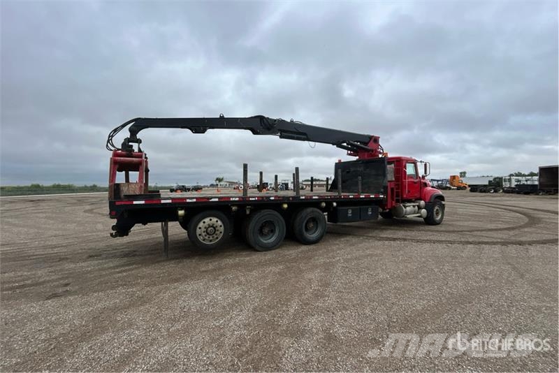 Mack 160A on Mack CV713 8x4 Grapple Truck Grabeži
