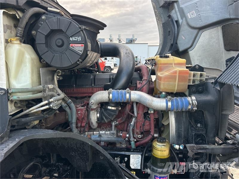 Mack Anthem 6x4 T/A Sleeper Truck Tractor Тягачі