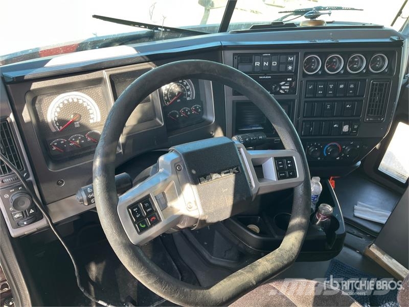 Mack Anthem 6x4 T/A Sleeper Truck Tractor Naudoti vilkikai