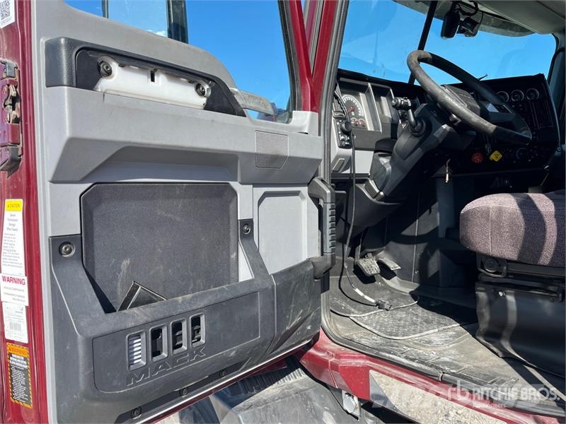 Mack Anthem 6x4 T/A Sleeper Truck Tractor Naudoti vilkikai