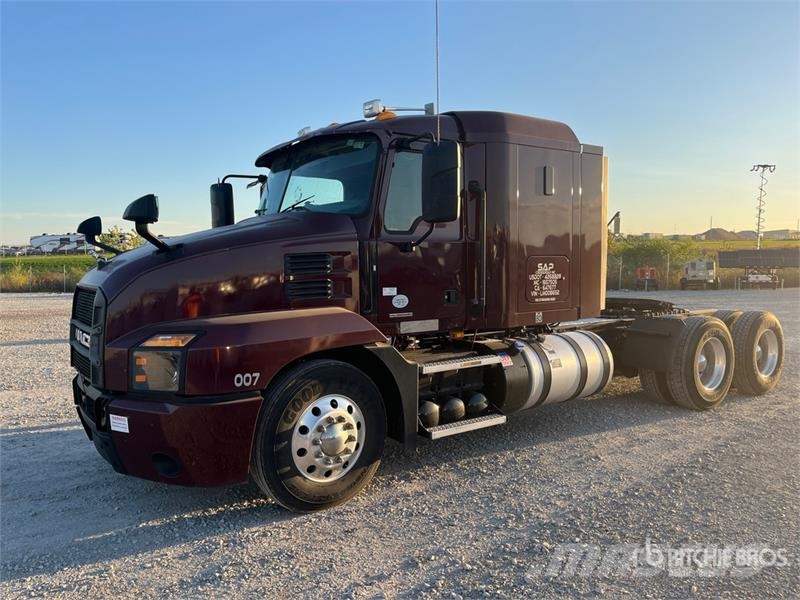 Mack Anthem 6x4 T/A Sleeper Truck Tractor Naudoti vilkikai