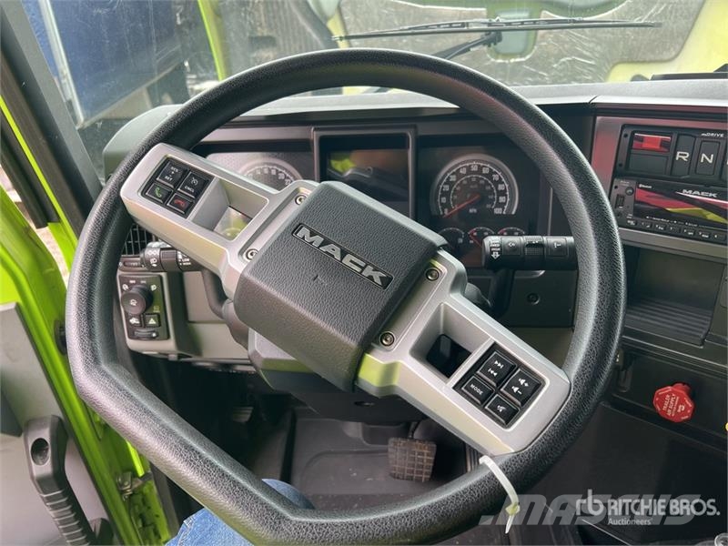 Mack Anthem 6x4 T/A Sleeper Truck Tractor Çekiciler