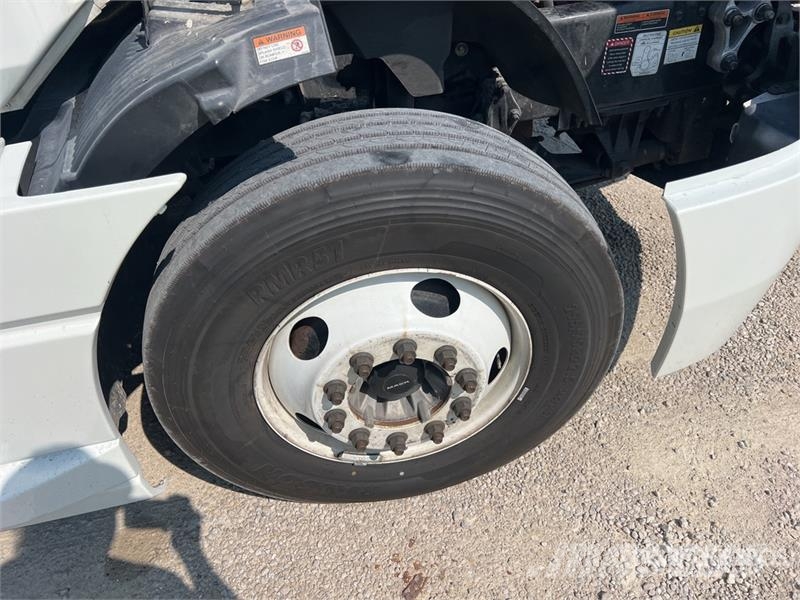 Mack Anthem 6x4 T/A Sleeper Truck Tractor Tractor Units