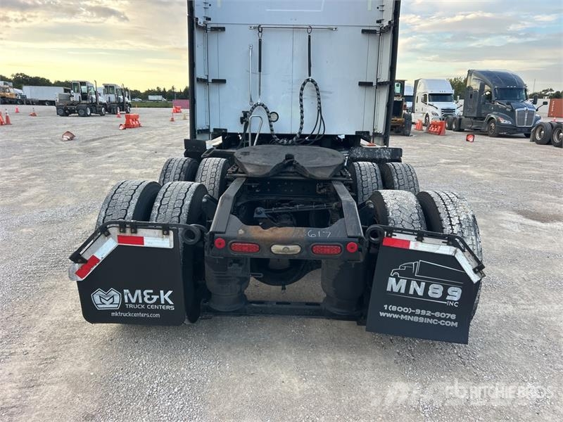 Mack Anthem 6x4 T/A Sleeper Truck Tractor Тягачі