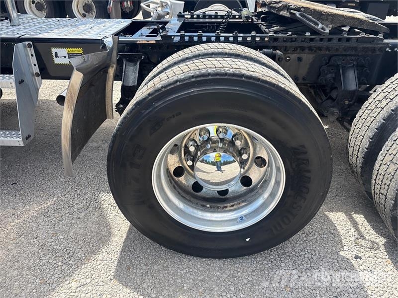 Mack Anthem 6x4 T/A Sleeper Truck Tractor Çekiciler