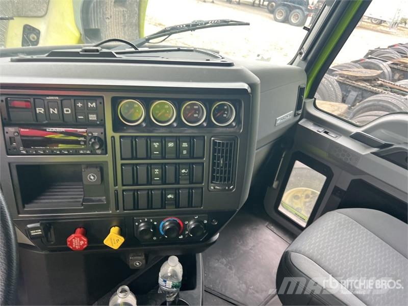 Mack Anthem 6x4 T/A Sleeper Truck Tractor Çekiciler