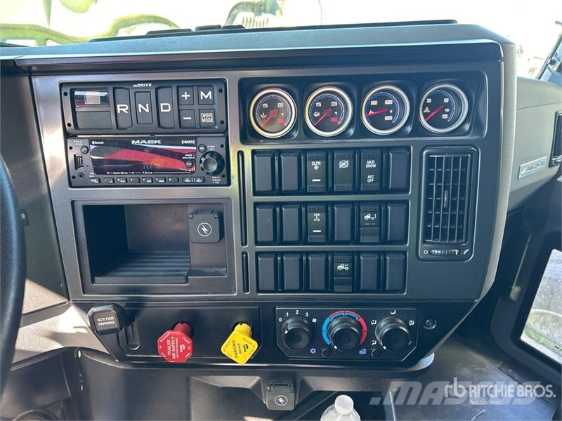 Mack Anthem 6x4 T/A Sleeper Truck Tractor Prime Movers