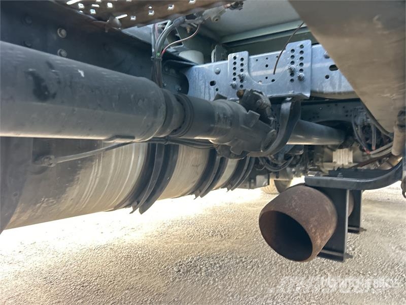Mack Anthem 6x4 T/A Sleeper Truck Tractor Тягачі