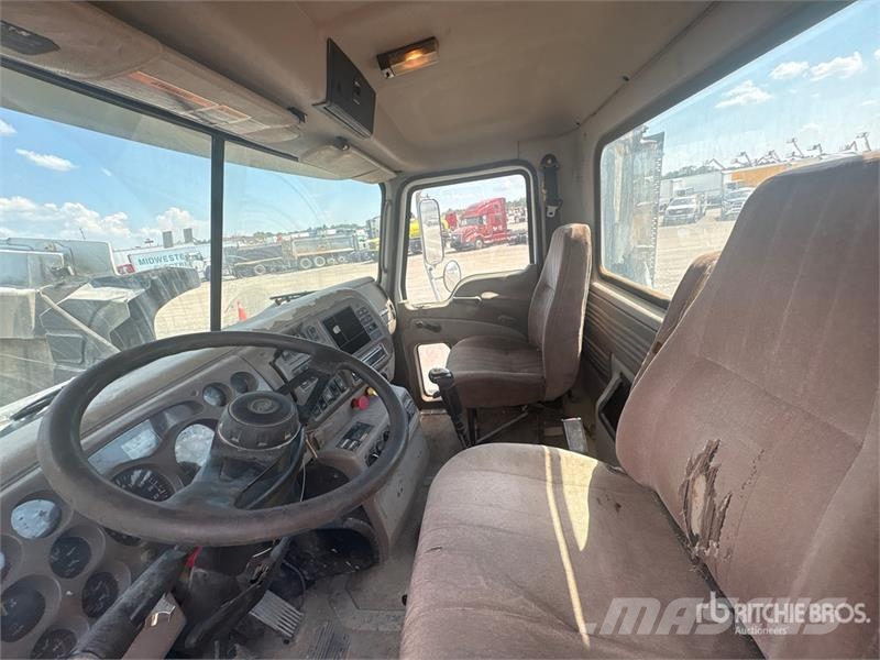 Mack CH613 Autotractoare