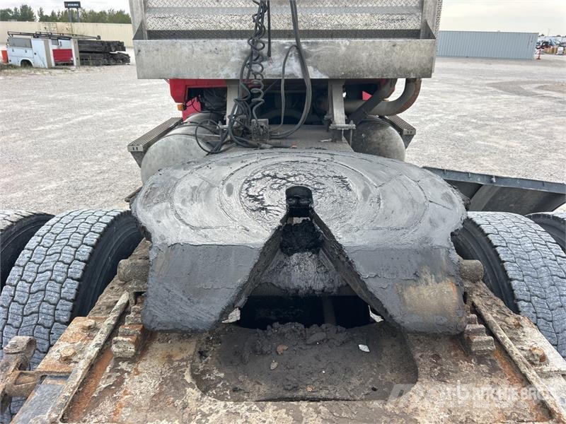 Mack CH613 Nyergesvontatók