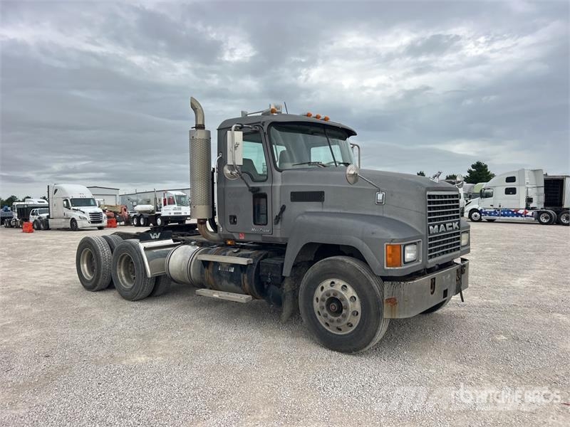 Mack CH613 Sattelzugmaschinen