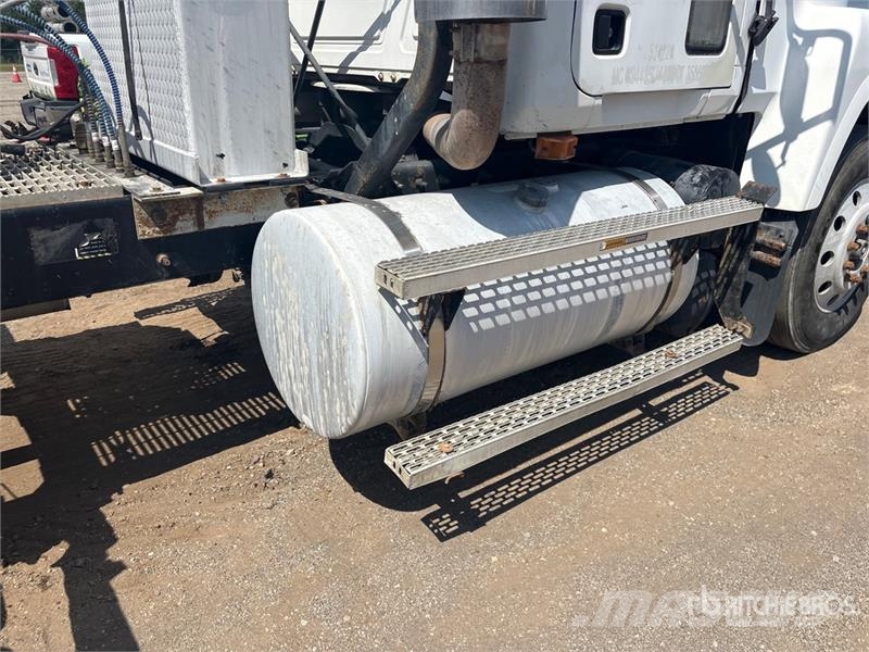 Mack CH613 Autotractoare