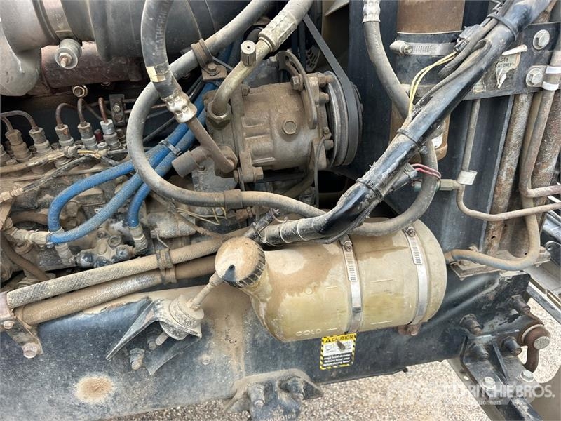 Mack CH613 Tovornjaki za vodo