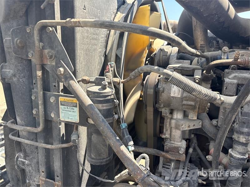 Mack CH613 Autotractoare