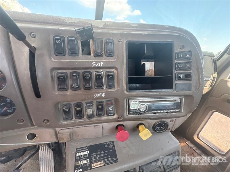 Mack CH613 Autotractoare