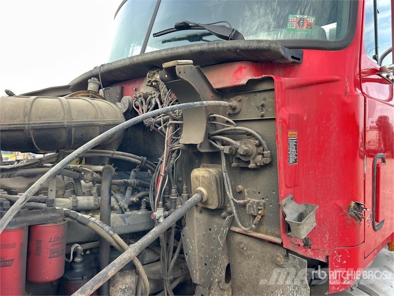 Mack CH613 Nyergesvontatók