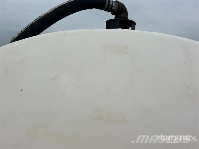 Mack CH613 Tovornjaki za vodo