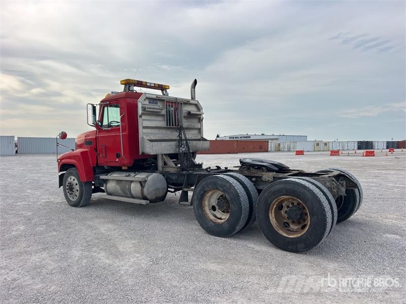 Mack CH613 Nyergesvontatók