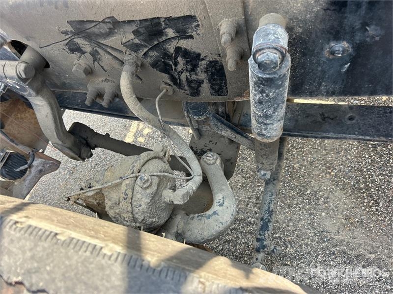 Mack CHN613 Autotractoare