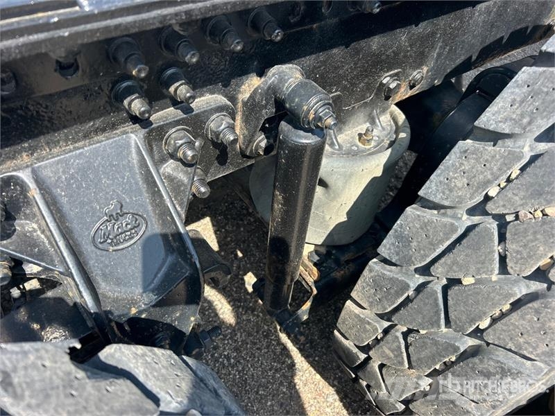 Mack CHN613 Autotractoare