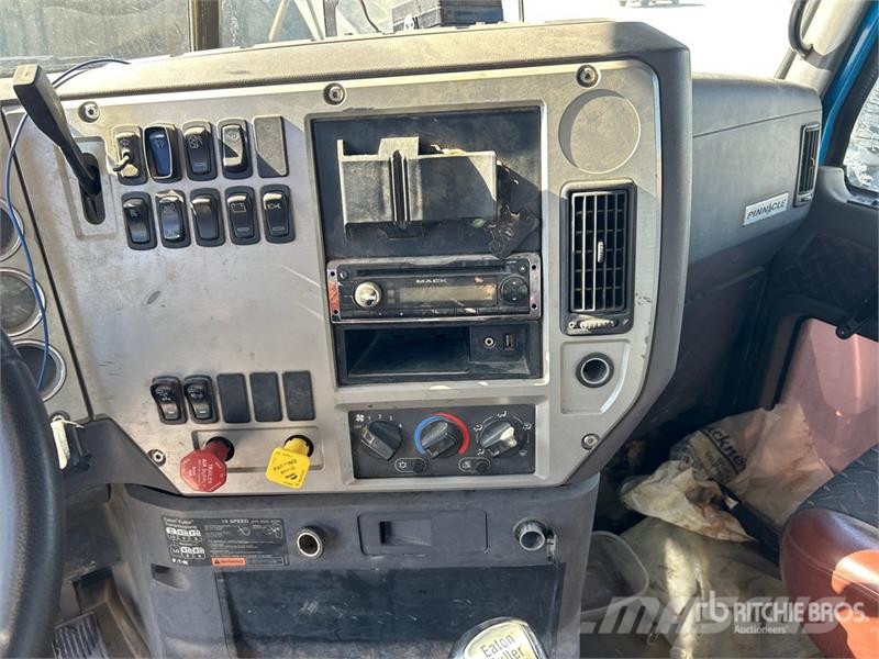 Mack CHU613 Vilcēji