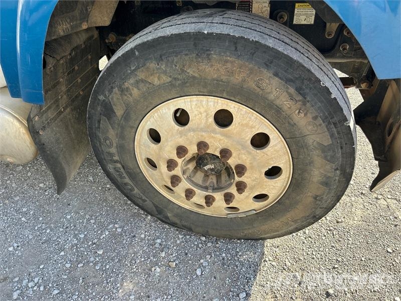 Mack CHU613 Vilcēji