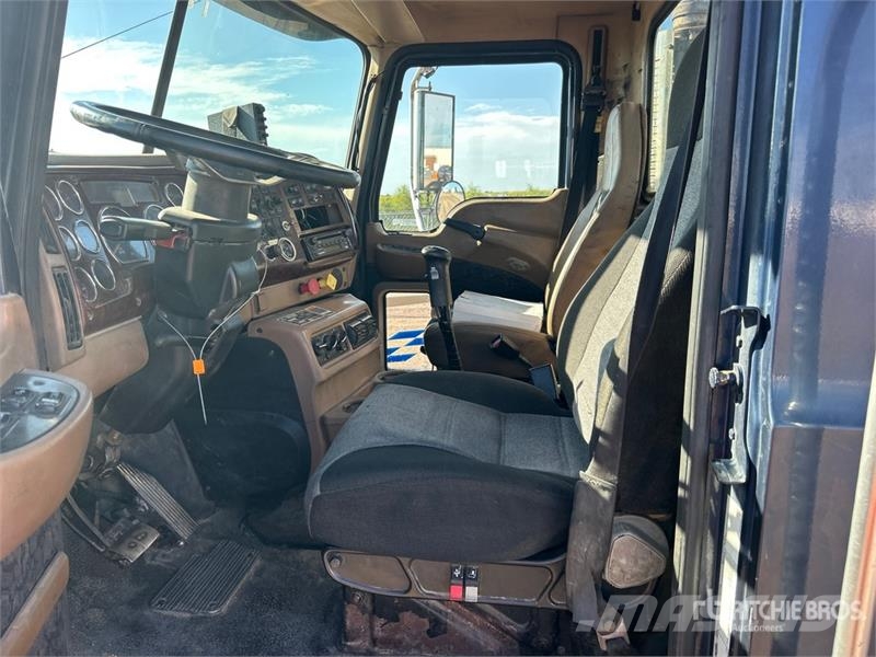 Mack CL733 Autotractoare