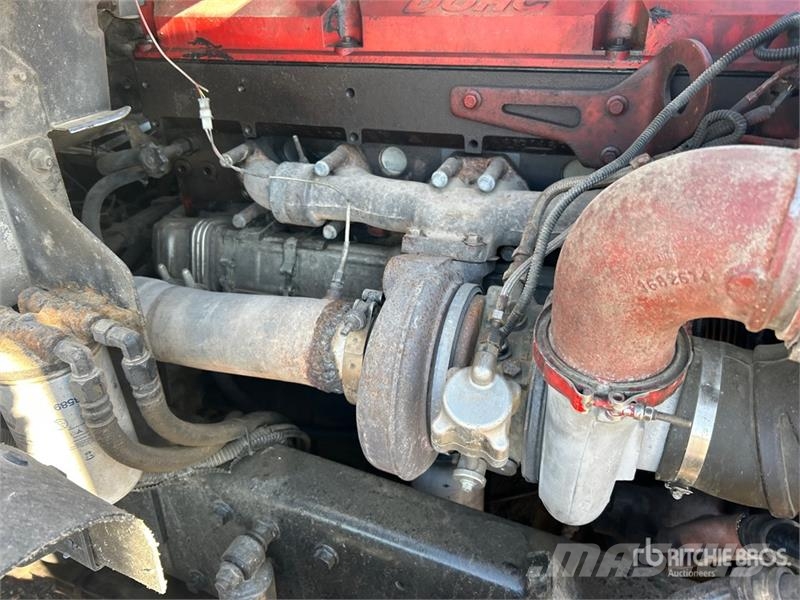 Mack CL733 Autotractoare
