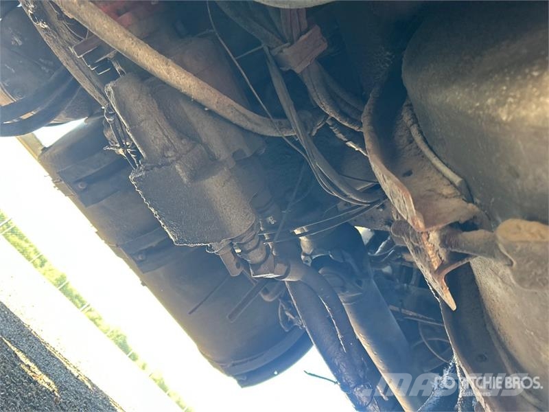 Mack CL733 Autotractoare