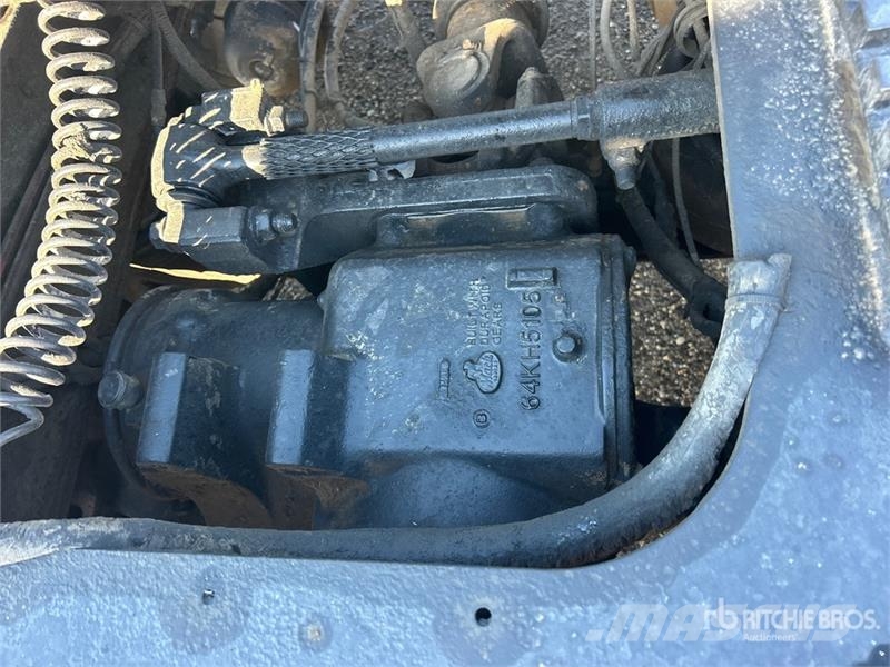 Mack CL733 Autotractoare
