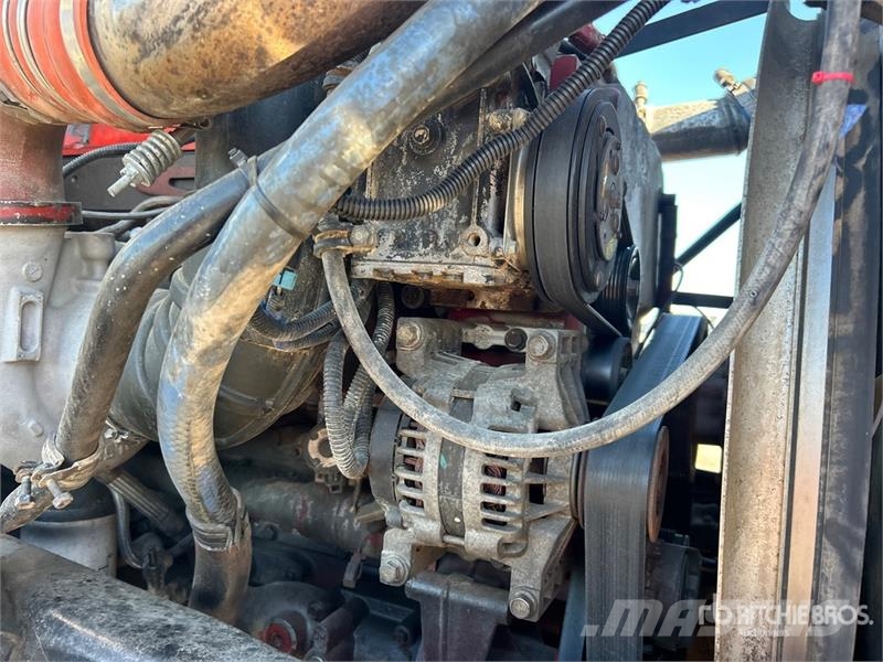 Mack CL733 Autotractoare