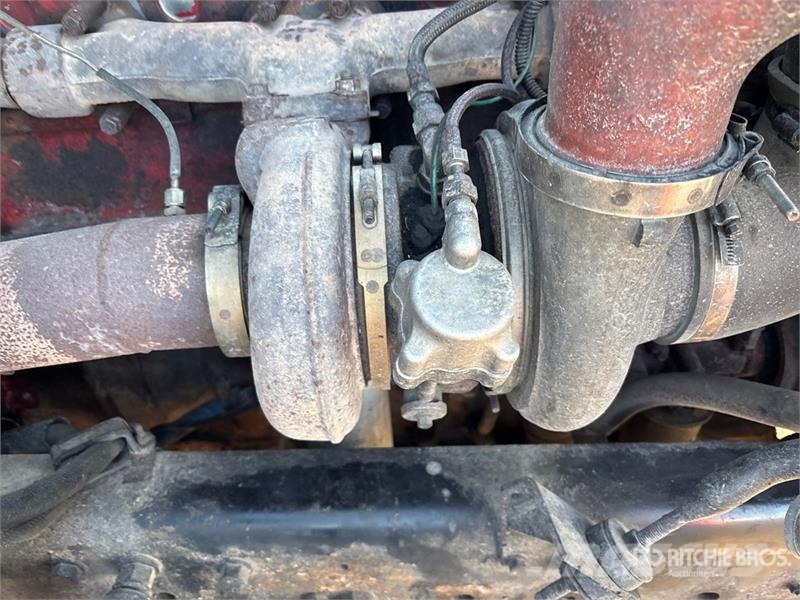 Mack CL733 Autotractoare