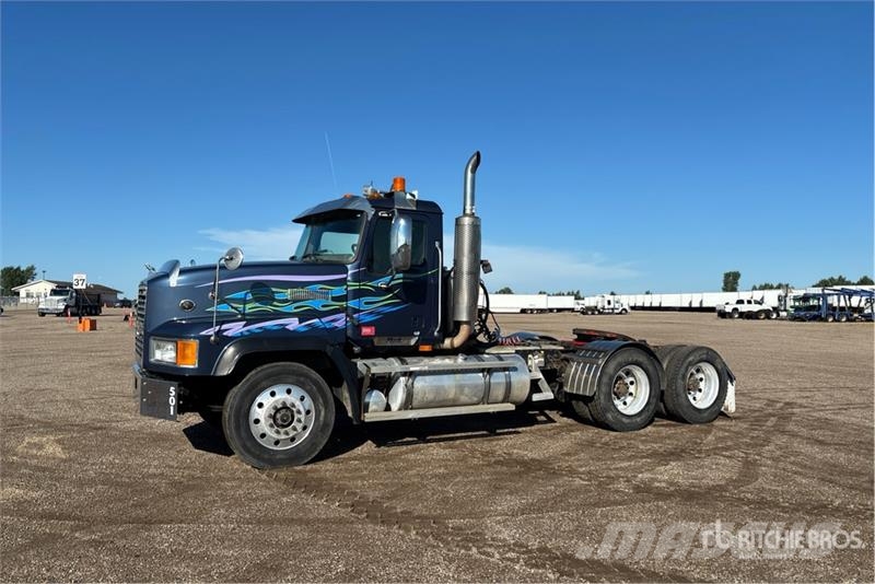Mack CL733 Cabezas tractoras