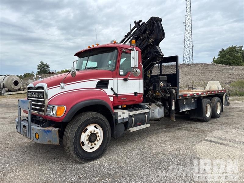 Mack CV713 Autogru