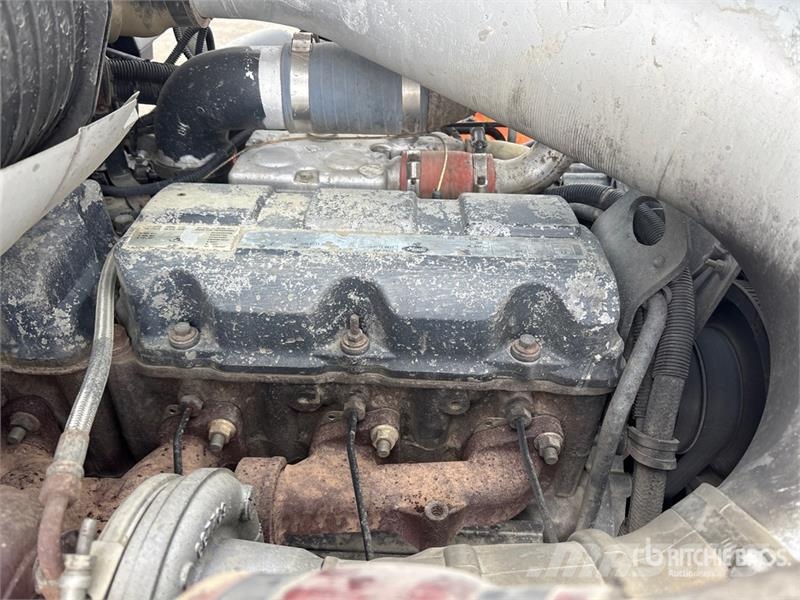Mack CV713 Camiones bañeras basculantes o volquetes