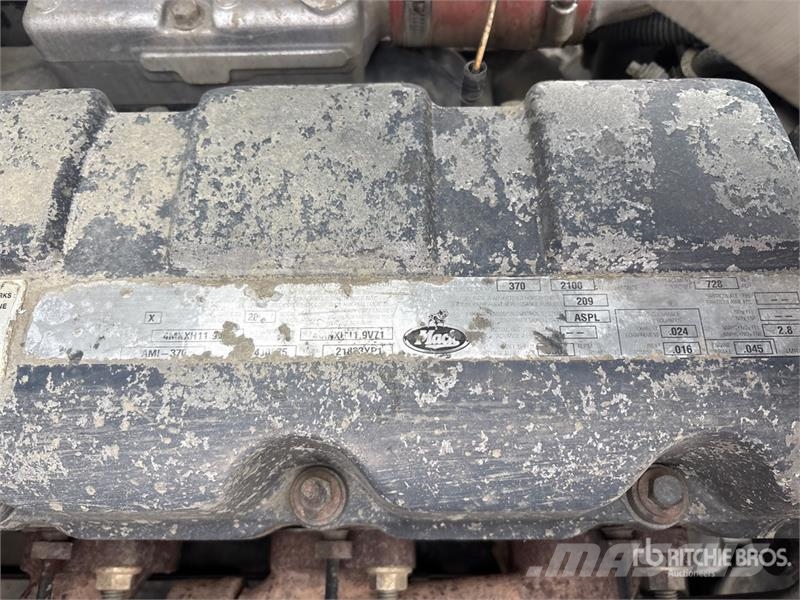 Mack CV713 Camiones bañeras basculantes o volquetes