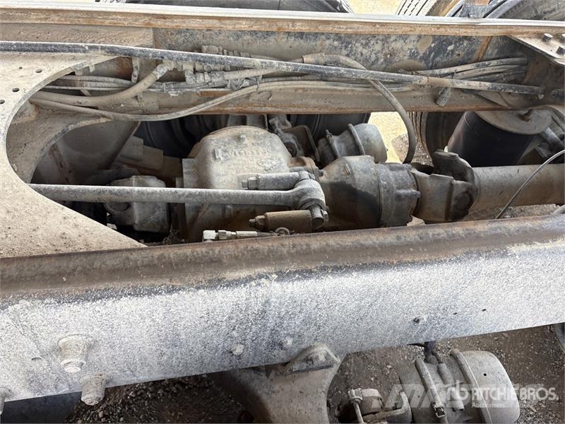 Mack CV713 Camiones bañeras basculantes o volquetes