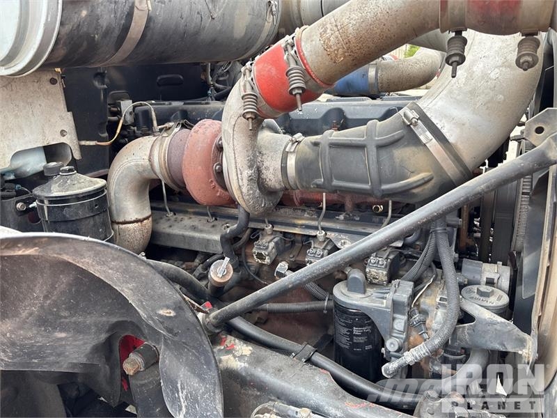Mack CV713 Autogru